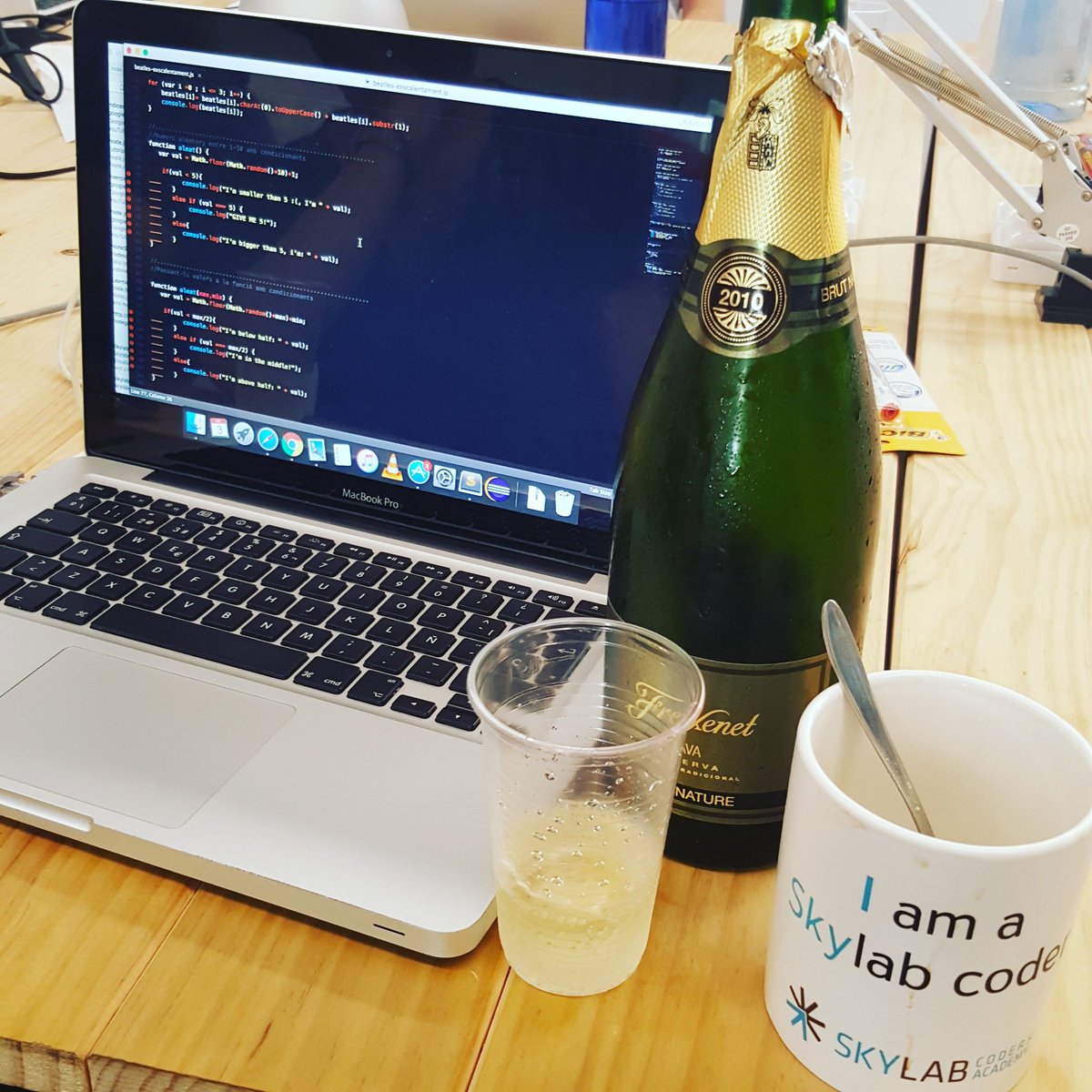 RT @SkylabCoders: Celebrando la mitad del #bootcam…